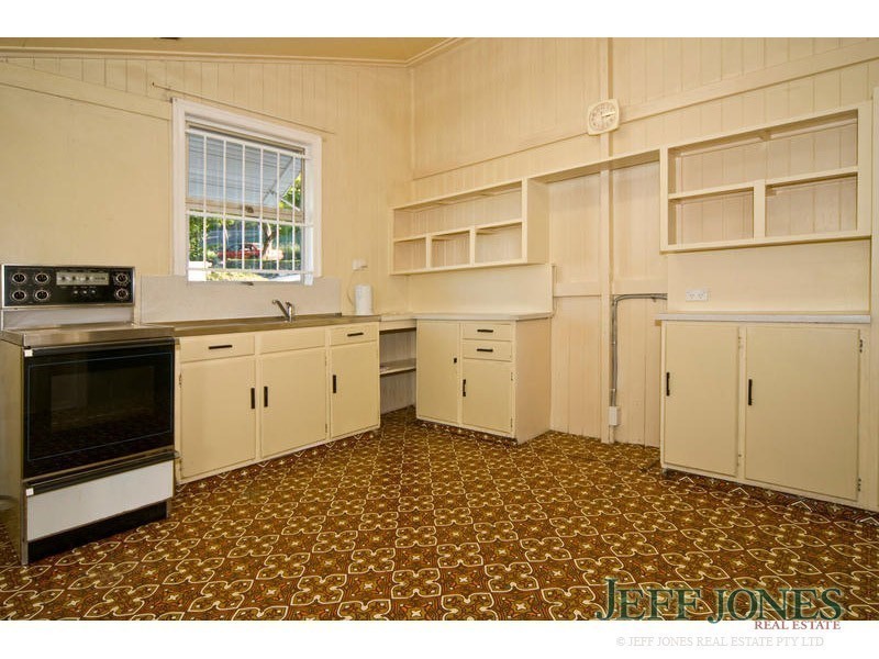 96 Peach Street, Greenslopes QLD 4120