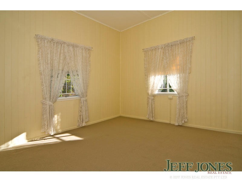 96 Peach Street, Greenslopes QLD 4120