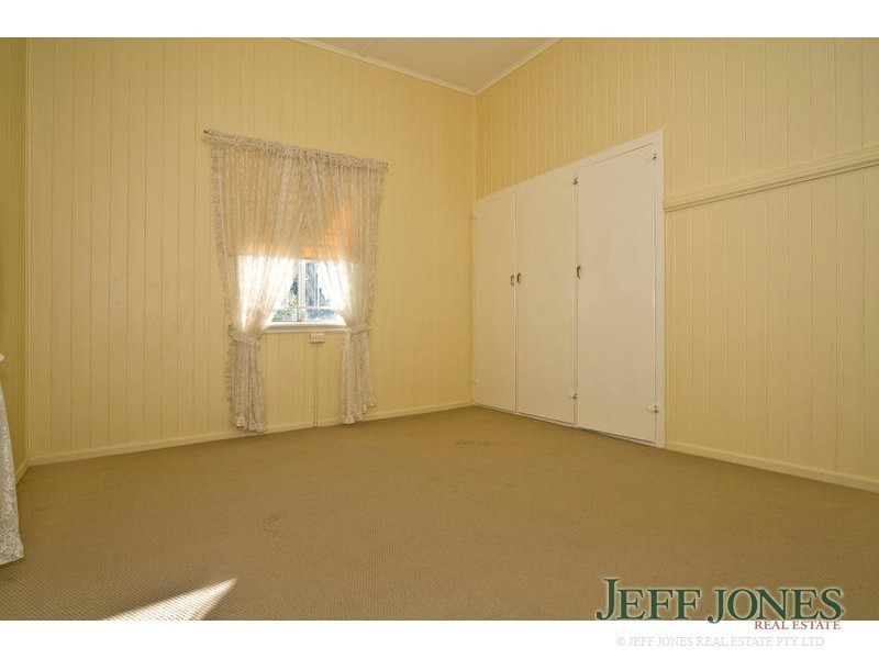 96 Peach Street, Greenslopes QLD 4120