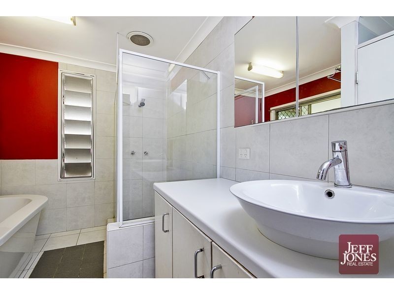 67 Salisbury Street, Woolloongabba QLD 4102