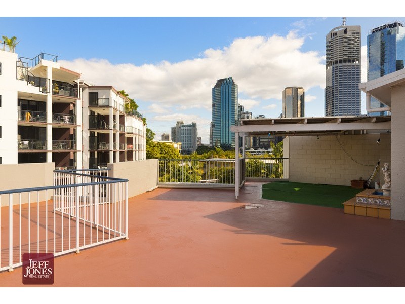 14/123 Main Street, Kangaroo Point QLD 4169