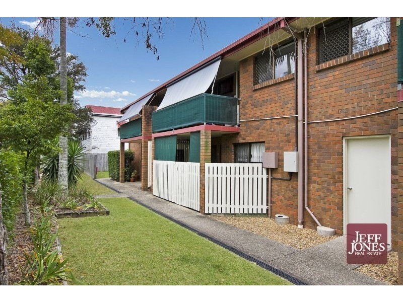 2/84 Victoria Terrace, Greenslopes QLD 4120