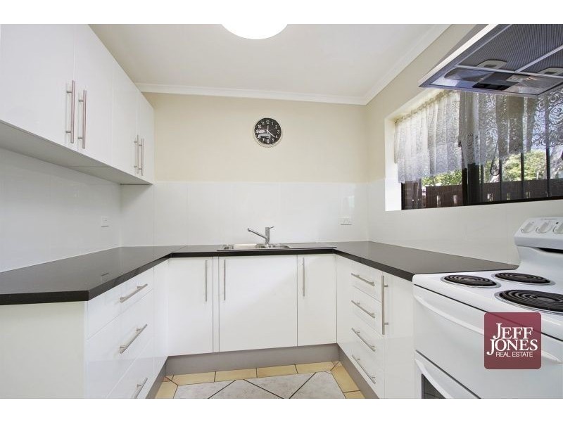 2/84 Victoria Terrace, Greenslopes QLD 4120