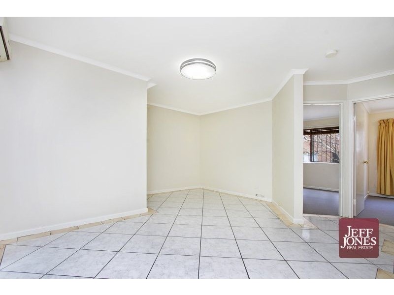 2/84 Victoria Terrace, Greenslopes QLD 4120