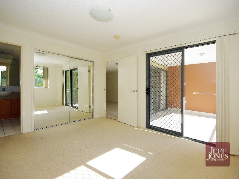6/34 Douglas Street, Greenslopes QLD 4120