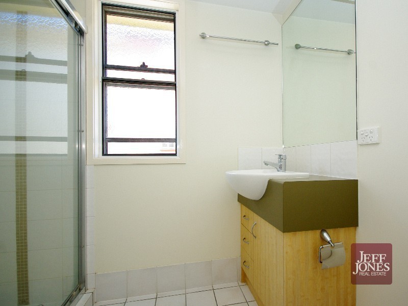 6/34 Douglas Street, Greenslopes QLD 4120