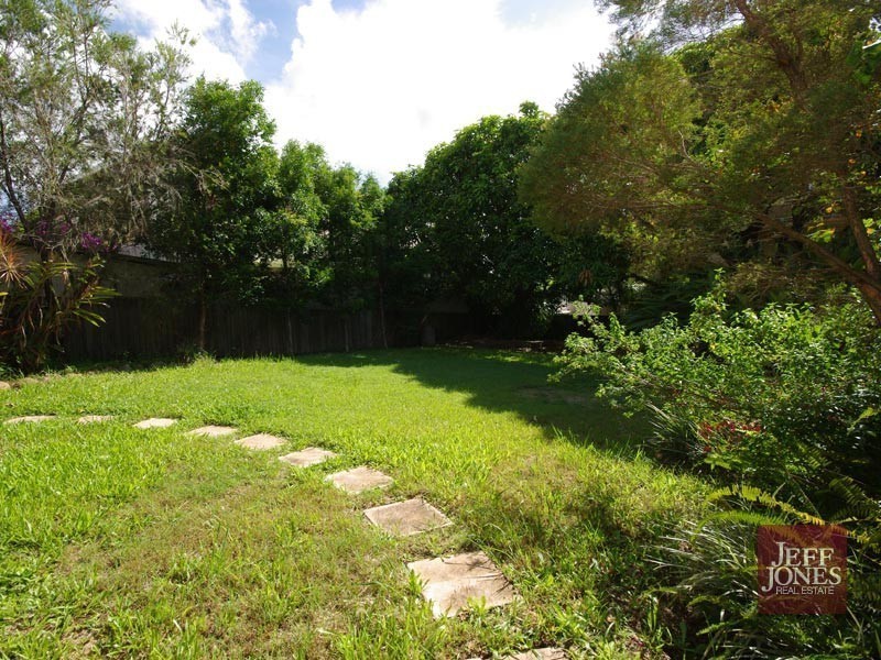 73 Henry Street, Greenslopes QLD 4120