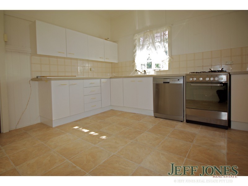 63 Mackay Street, Coorparoo QLD 4151