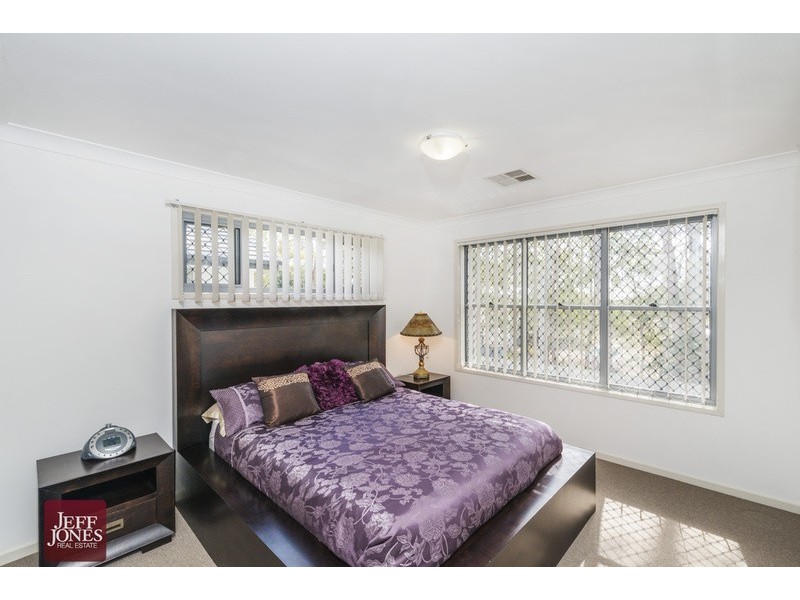 55 Worchester Crescent, Wakerley QLD 4154