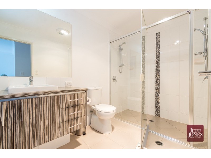 55 Worchester Crescent, Wakerley QLD 4154