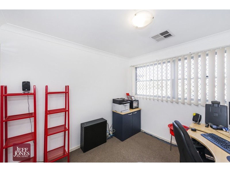 55 Worchester Crescent, Wakerley QLD 4154