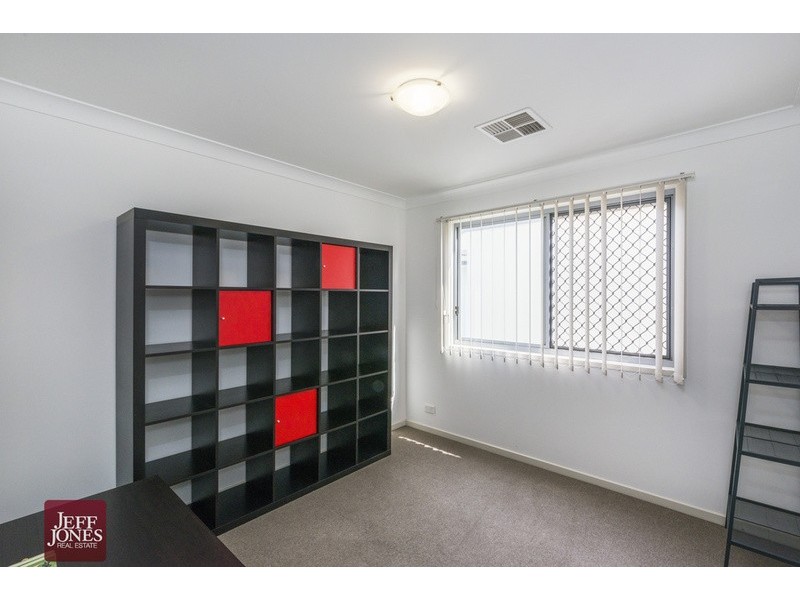 55 Worchester Crescent, Wakerley QLD 4154