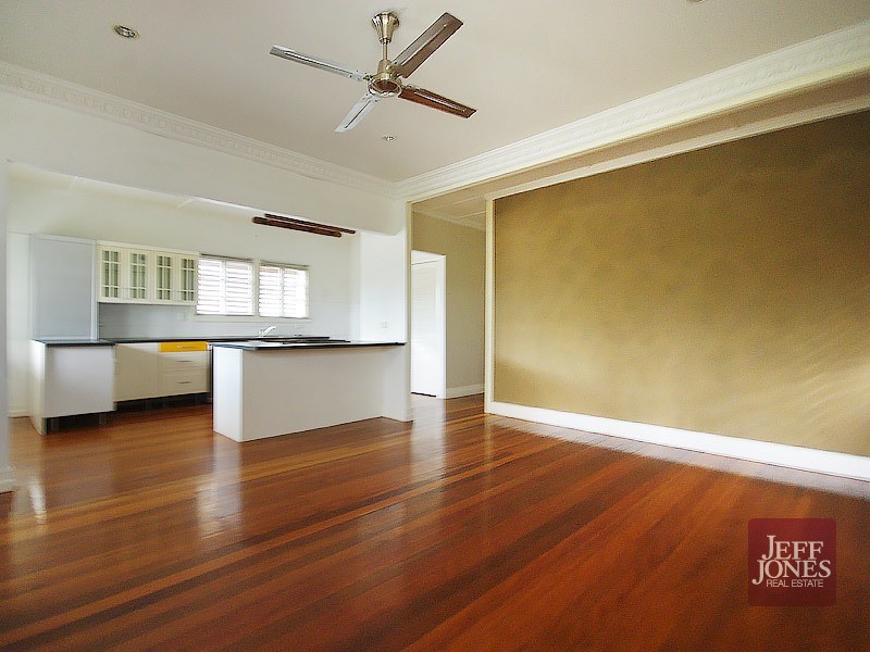 67 Stanley Road, Camp Hill QLD 4152