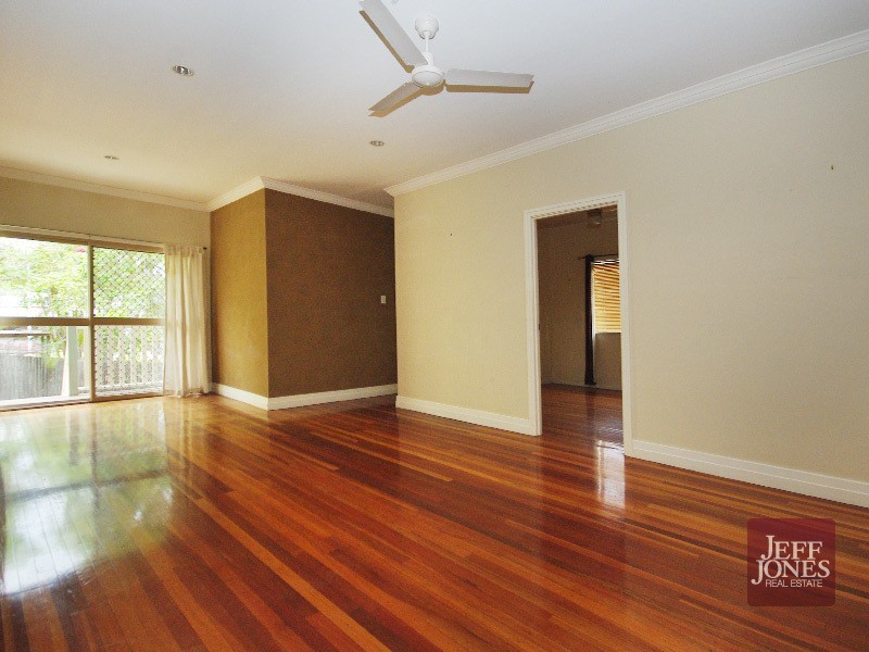 67 Stanley Road, Camp Hill QLD 4152