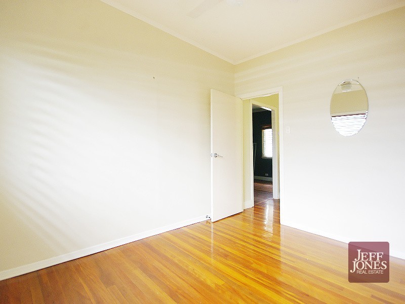 67 Stanley Road, Camp Hill QLD 4152