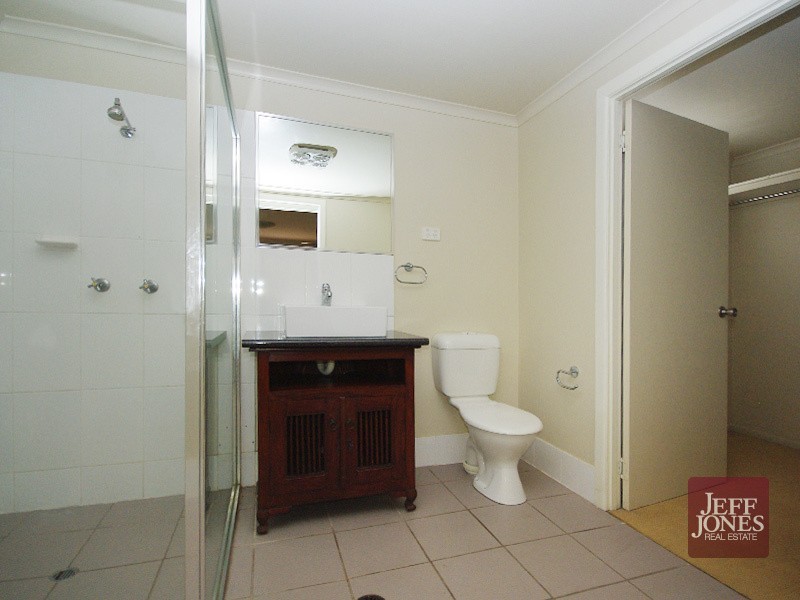 67 Stanley Road, Camp Hill QLD 4152