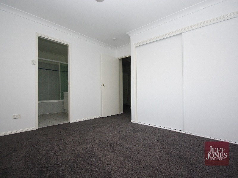 4/102 Chaucer Street, Moorooka QLD 4105