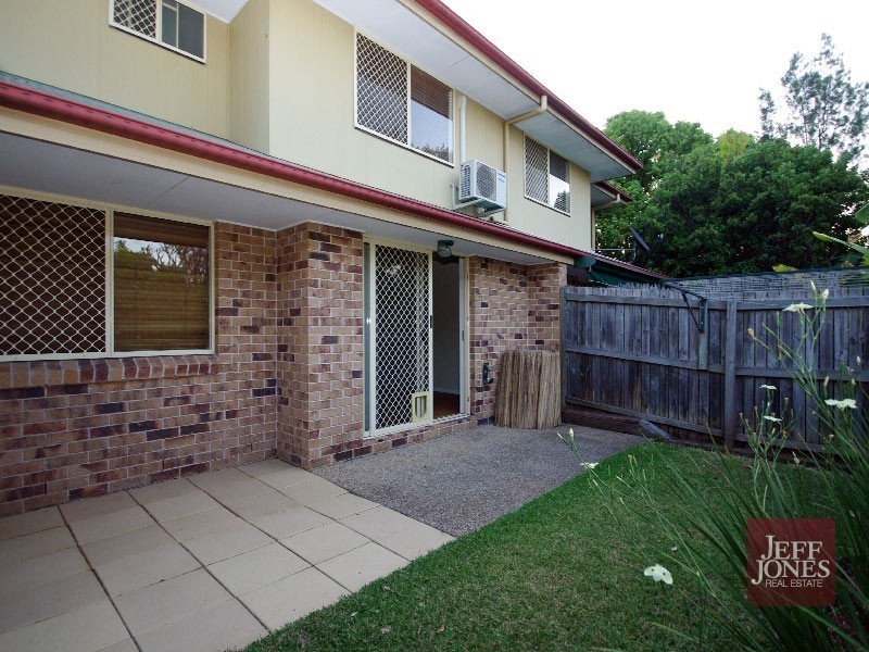 4/102 Chaucer Street, Moorooka QLD 4105