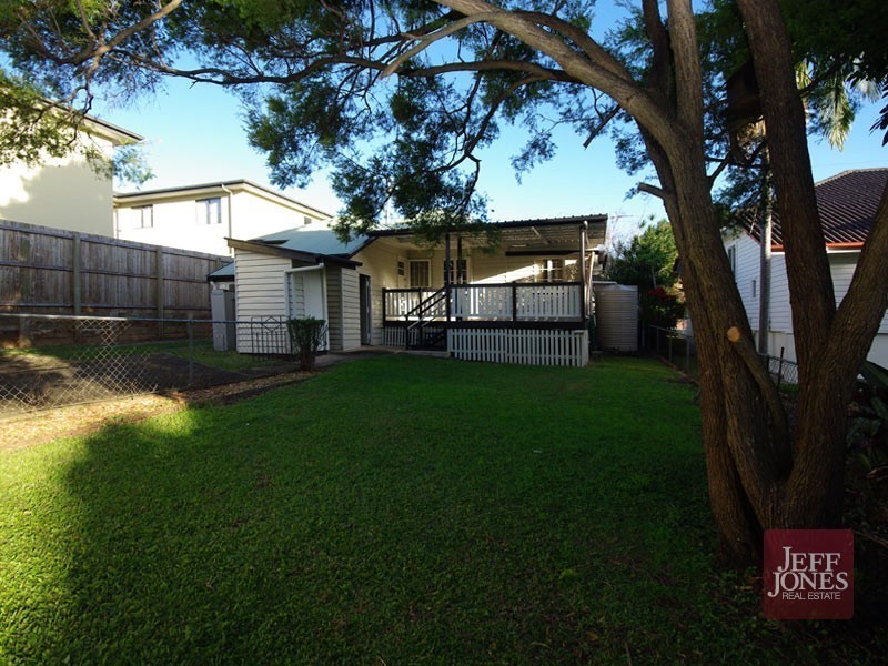 112 Chaucer Street, Moorooka QLD 4105
