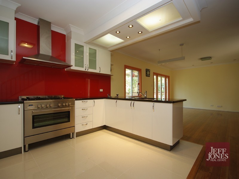 86 Nicholson Street, Greenslopes QLD 4120