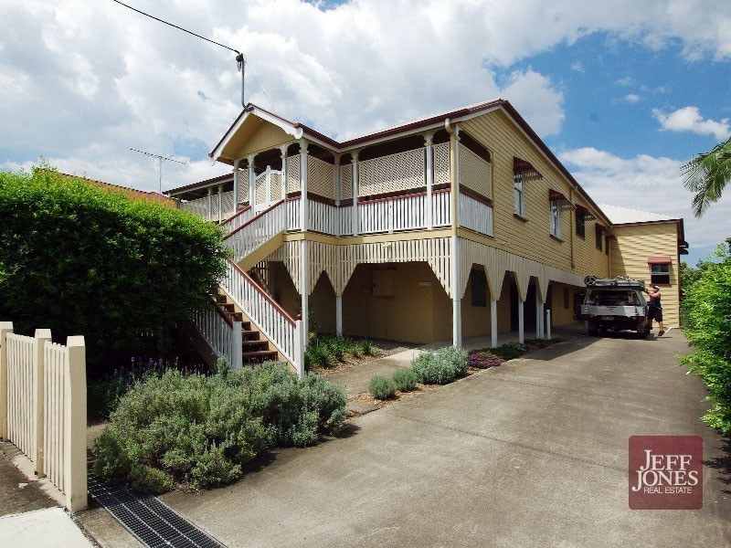 3/13 Lilly Street, Greenslopes QLD 4120