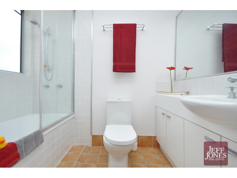 5/75 Allen Street, Hamilton QLD 4007