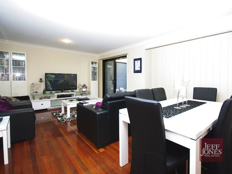 2/146 Pembroke Road, Coorparoo QLD 4151