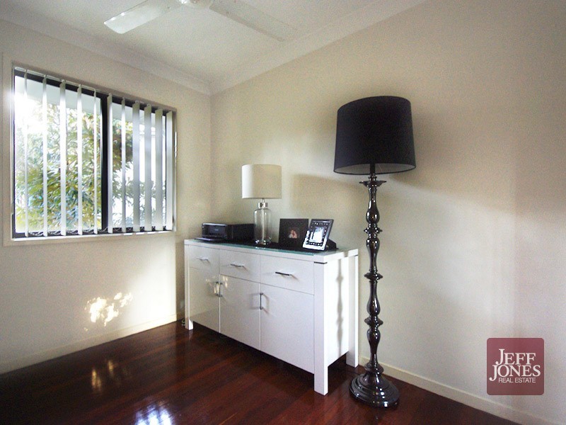 2/146 Pembroke Road, Coorparoo QLD 4151