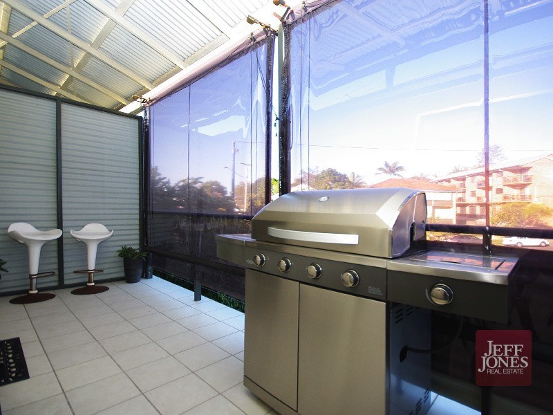 2/146 Pembroke Road, Coorparoo QLD 4151