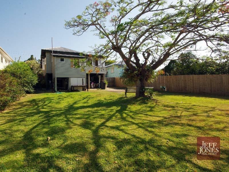 55 Nicholson Street, Greenslopes QLD 4120