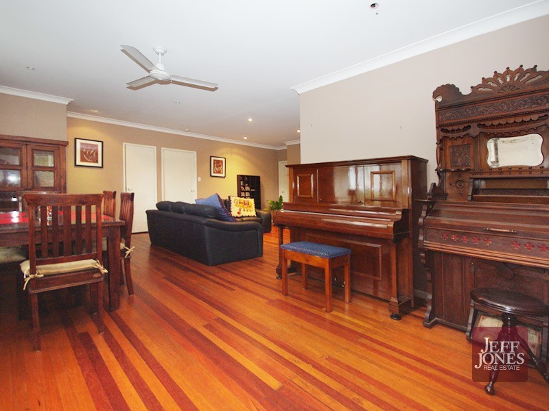 23 Anzac Road, Carina Heights QLD 4152