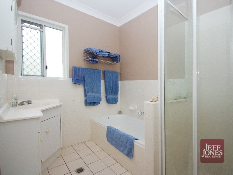 23 Anzac Road, Carina Heights QLD 4152