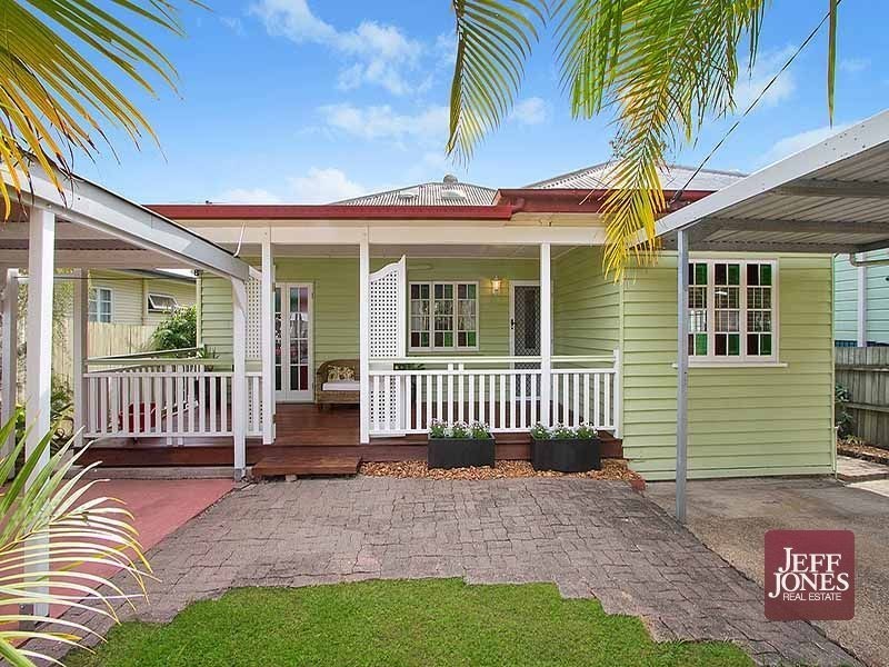 23 Peach Street, Greenslopes QLD 4120