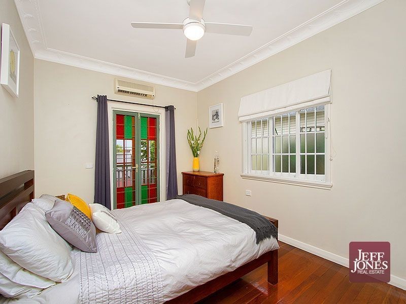 23 Peach Street, Greenslopes QLD 4120