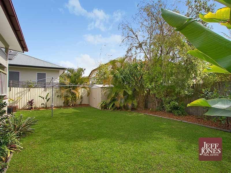 23 Peach Street, Greenslopes QLD 4120