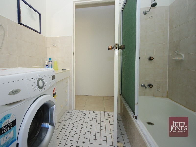 6/10 Dorinda Street, Greenslopes QLD 4120