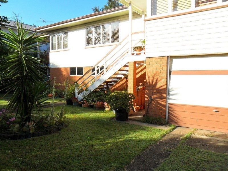 33 Sandon Street, Graceville QLD 4075