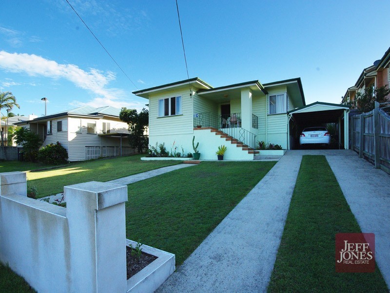 56 Headfort Street, Greenslopes QLD 4120