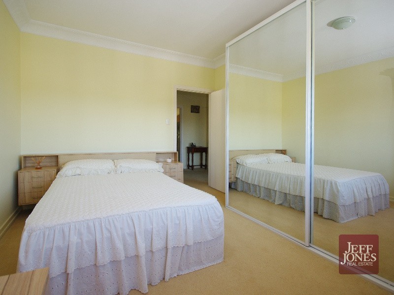 56 Headfort Street, Greenslopes QLD 4120