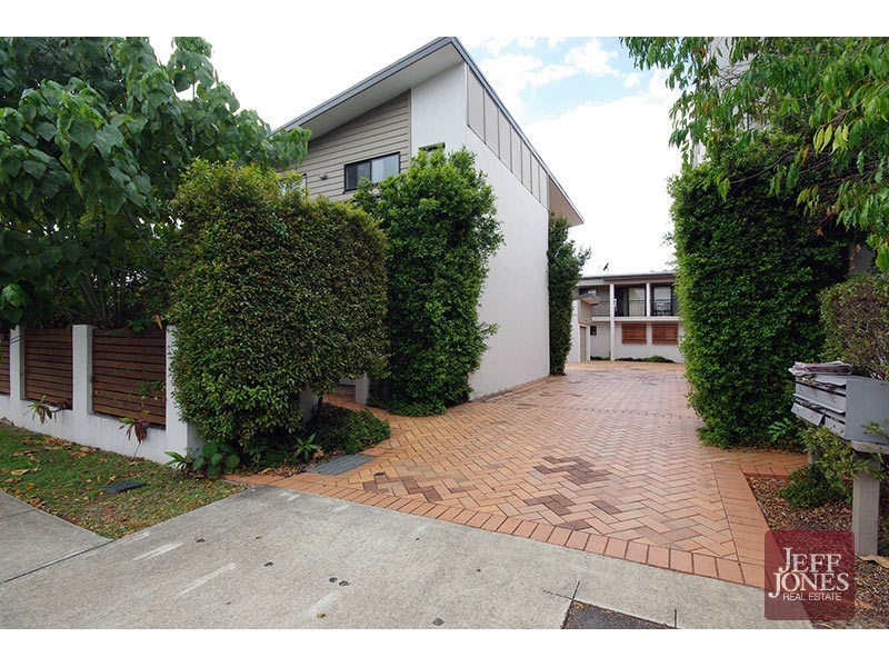 1/32 Earl Street, Greenslopes QLD 4120