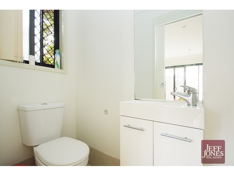 1/32 Earl Street, Greenslopes QLD 4120