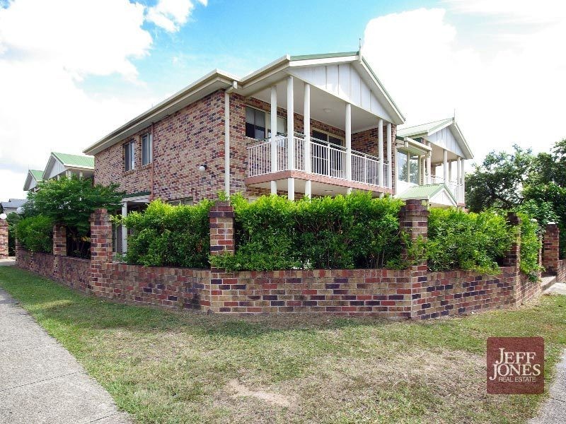 2/163 Juliette Street, Greenslopes QLD 4120