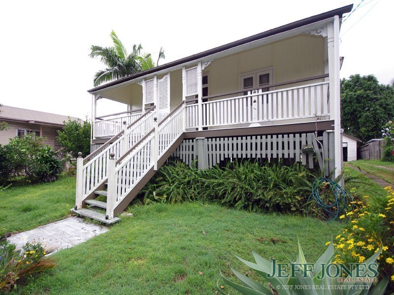 62 Lincoln Street, Greenslopes QLD 4120