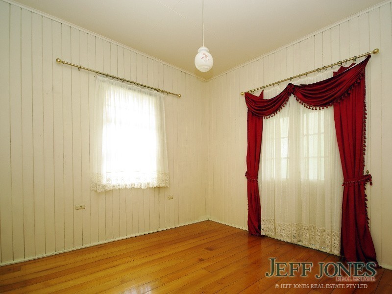 62 Lincoln Street, Greenslopes QLD 4120