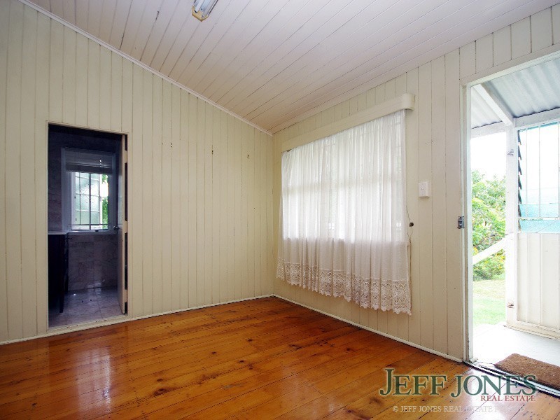 62 Lincoln Street, Greenslopes QLD 4120