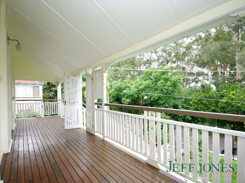 62 Lincoln Street, Greenslopes QLD 4120