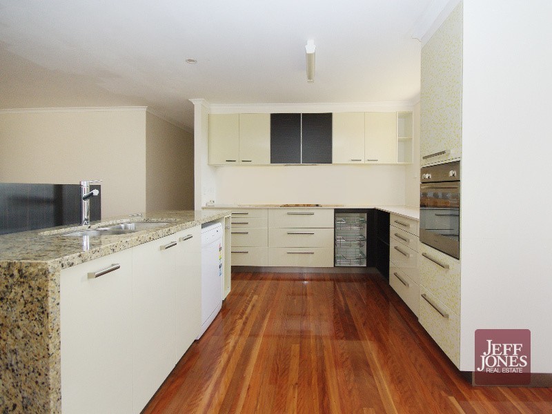 102 Ives Street, Murarrie QLD 4172