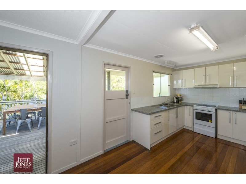 26 Kuring-gai Avenue, Tarragindi QLD 4121