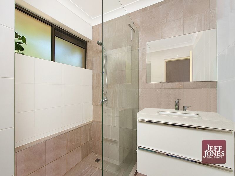 5/11 Galway Street, Greenslopes QLD 4120