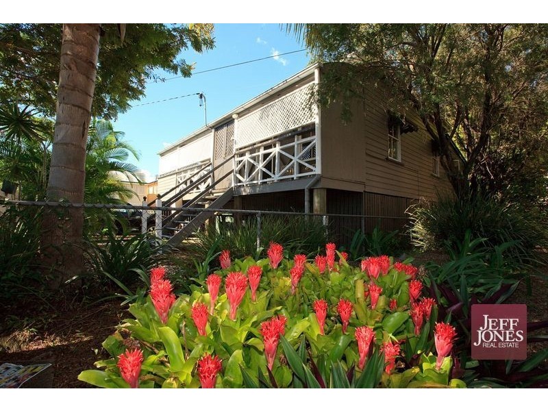 54 Earl Street, Greenslopes QLD 4120